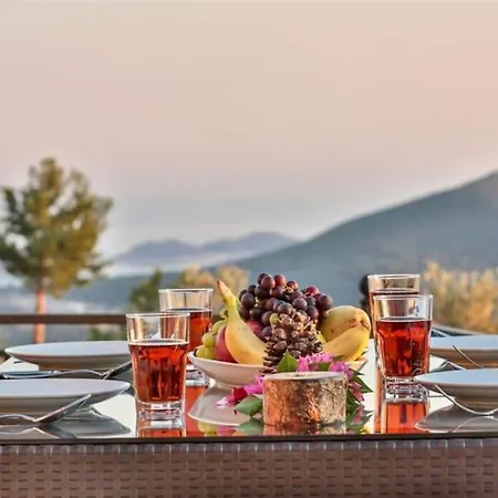 Panoromik Deniz Manzarasi Hilal