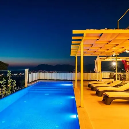 别墅 Panoromik Deniz Manzarasi Hilal